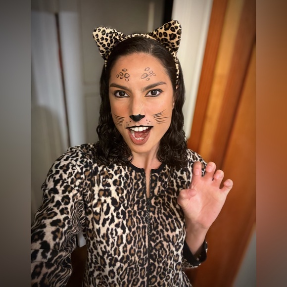 Leopard Onesie With Tail, Ears and Collar - Picture 5 of 5
